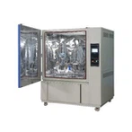 Komora do badania deszczu w pojeździe